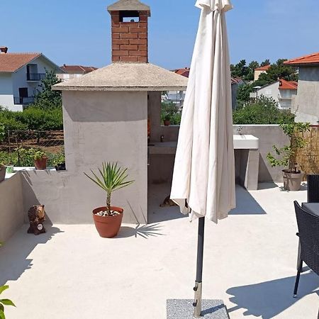 Apartment Ruby Podstrana Bagian luar foto