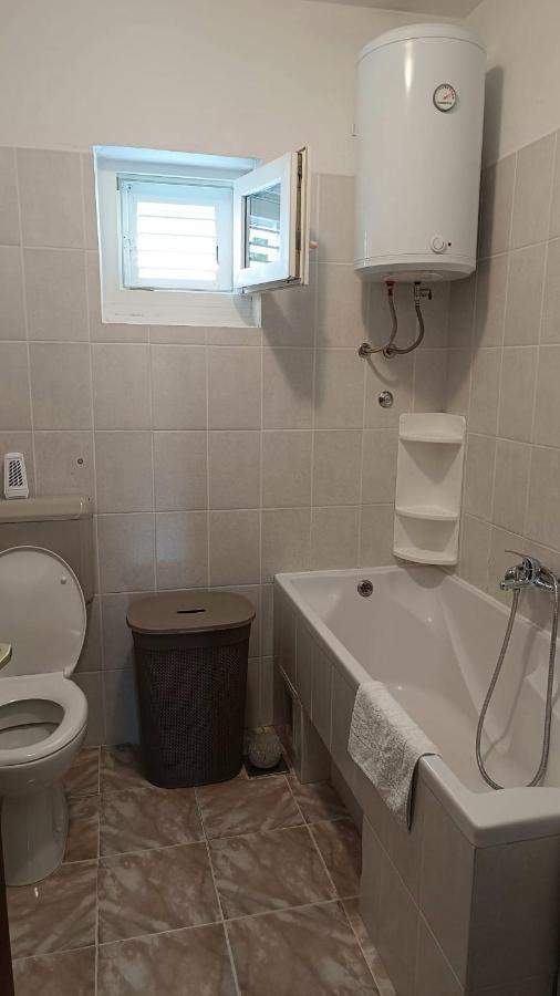 Apartment Ruby Podstrana Bagian luar foto